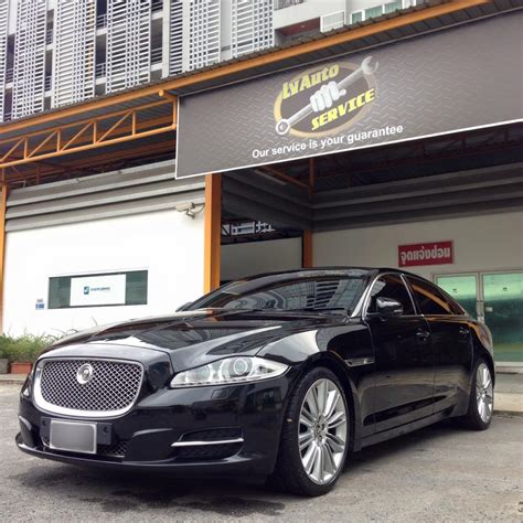 jaguar lv